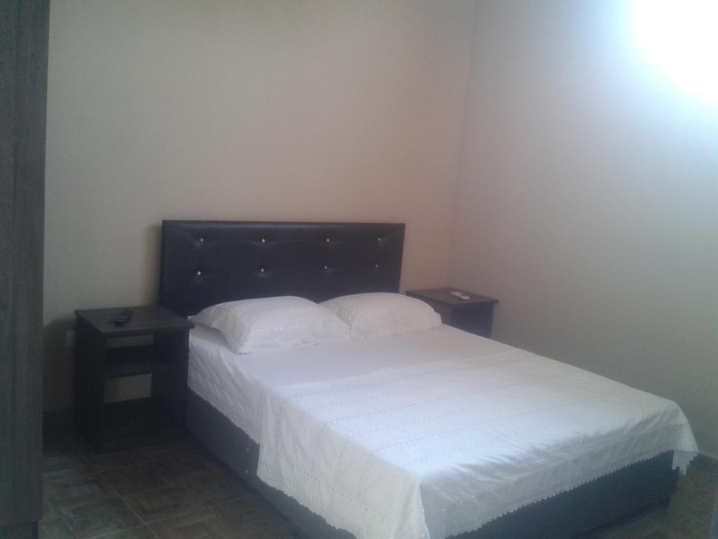 Maxim Mini Hotel Batumi Værelse billede