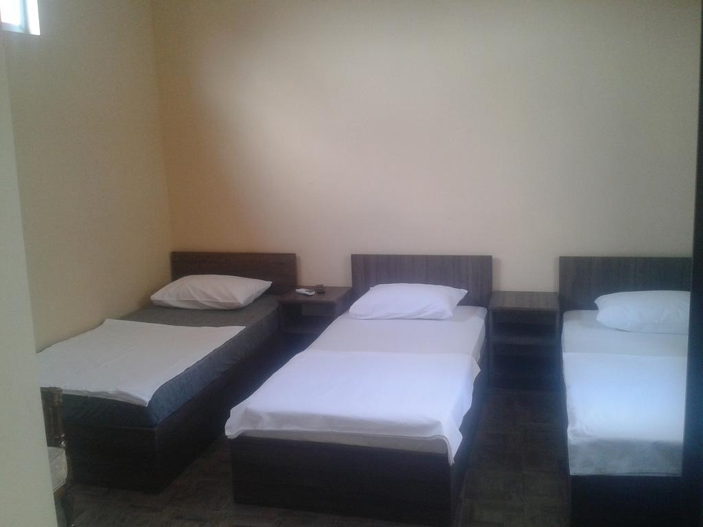 Maxim Mini Hotel Batumi Værelse billede